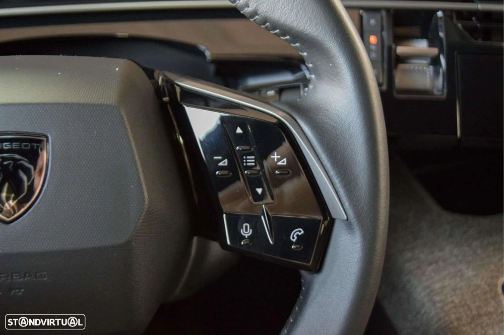 Peugeot 5008 1.2 Hybrid Allure e-DCS6 - 25