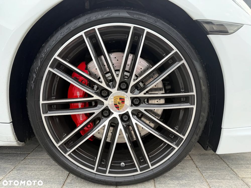 Porsche 911 - 16