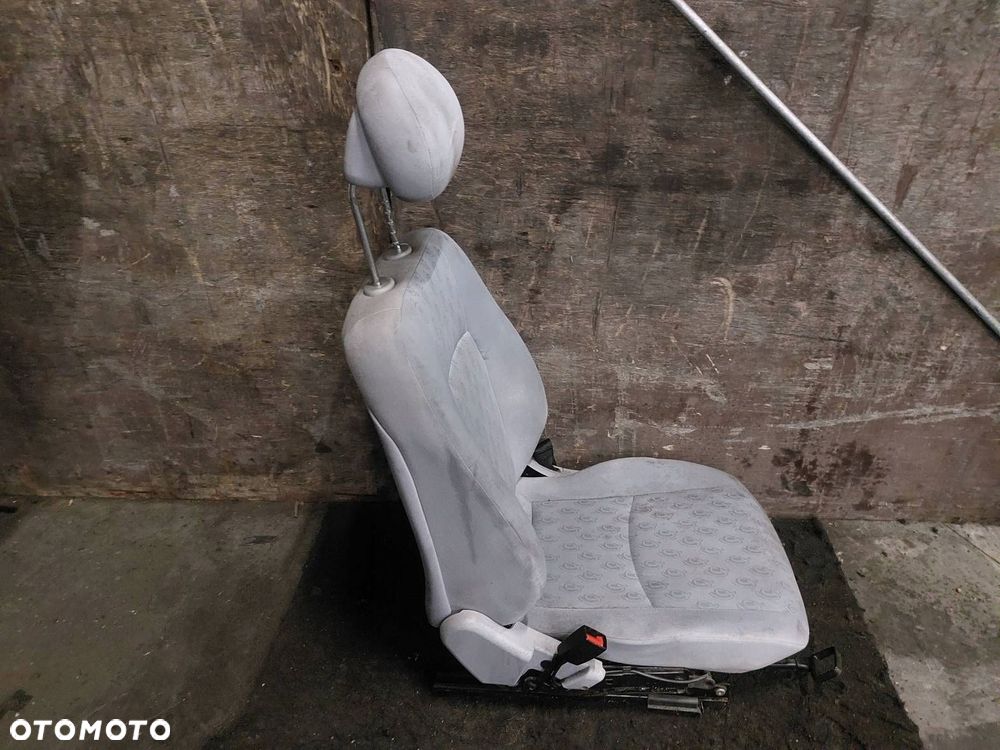 FOTEL LEWY PRZÓD MERCEDES-BENZ W203 - 4