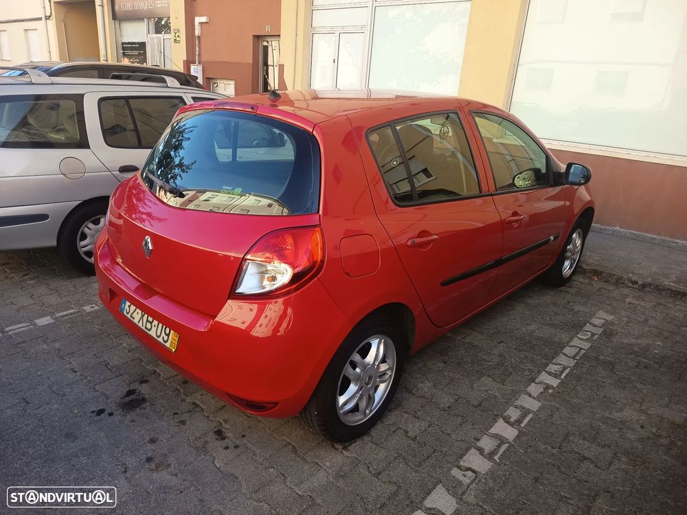 Renault Clio 2013 photo 4