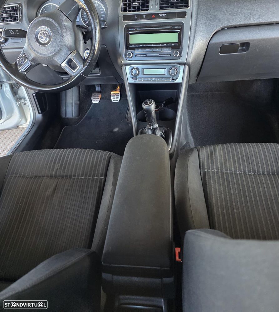 VW Polo 1.6 TDI Confortline - 2