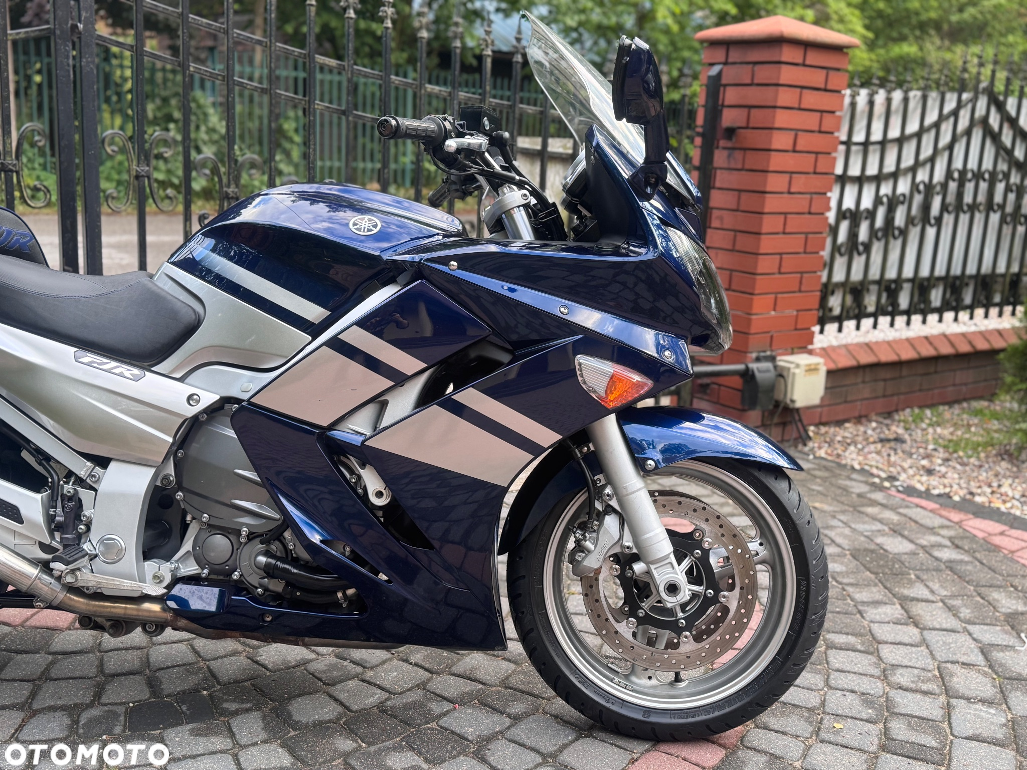 Yamaha FJR - 10
