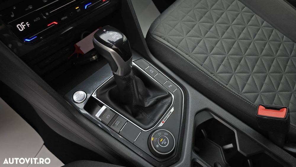 Volkswagen Tiguan 2.0 TDI SCR DSG 4Motion Life - 17