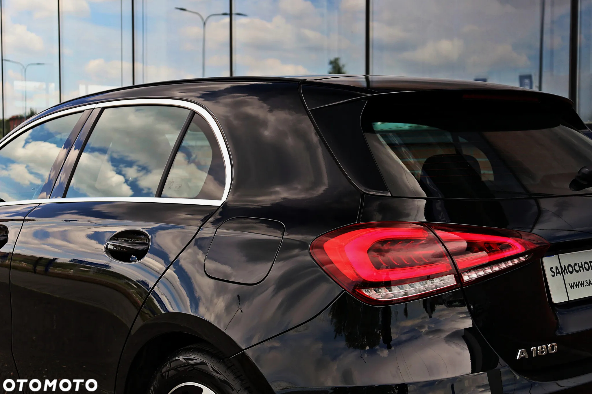 Mercedes-Benz Klasa A 180 Style 7G-DCT - 13