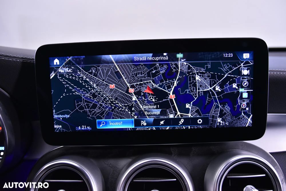 Mercedes-Benz GLC 300 e 4Matic 9G-TRONIC AMG Line - 22