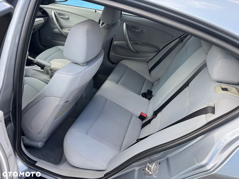 BMW Seria 1 116i - 12