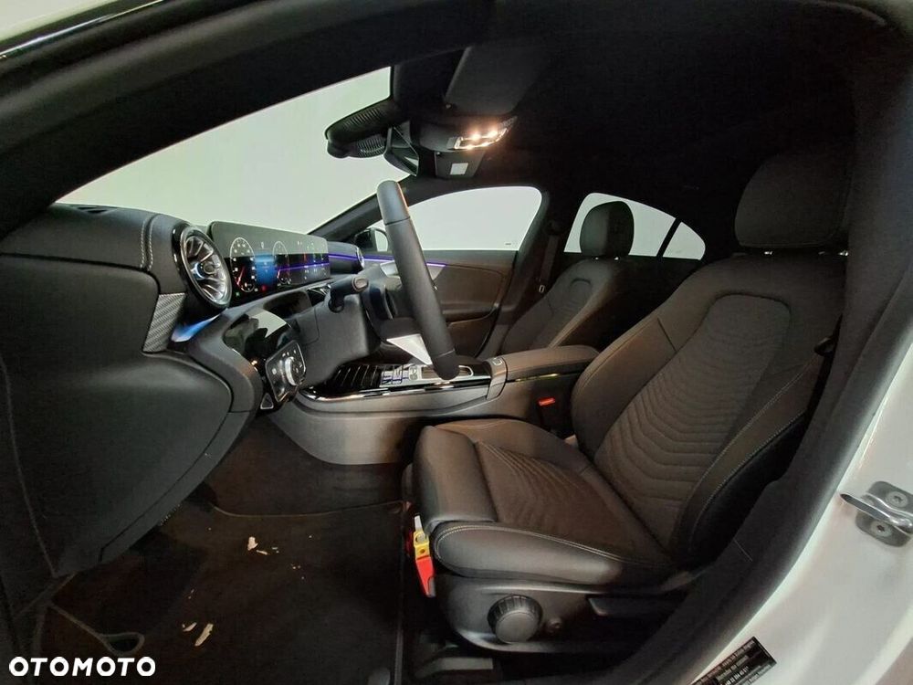 Mercedes-Benz CLA - 22
