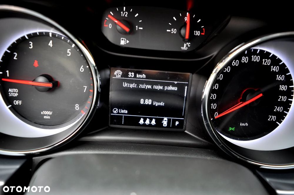 Opel Astra 1.4 T Dynamic S&S - 25