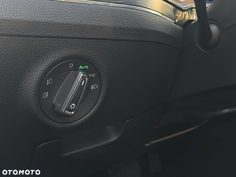 Skoda Superb 2.0 TDI SCR Style DSG - 16