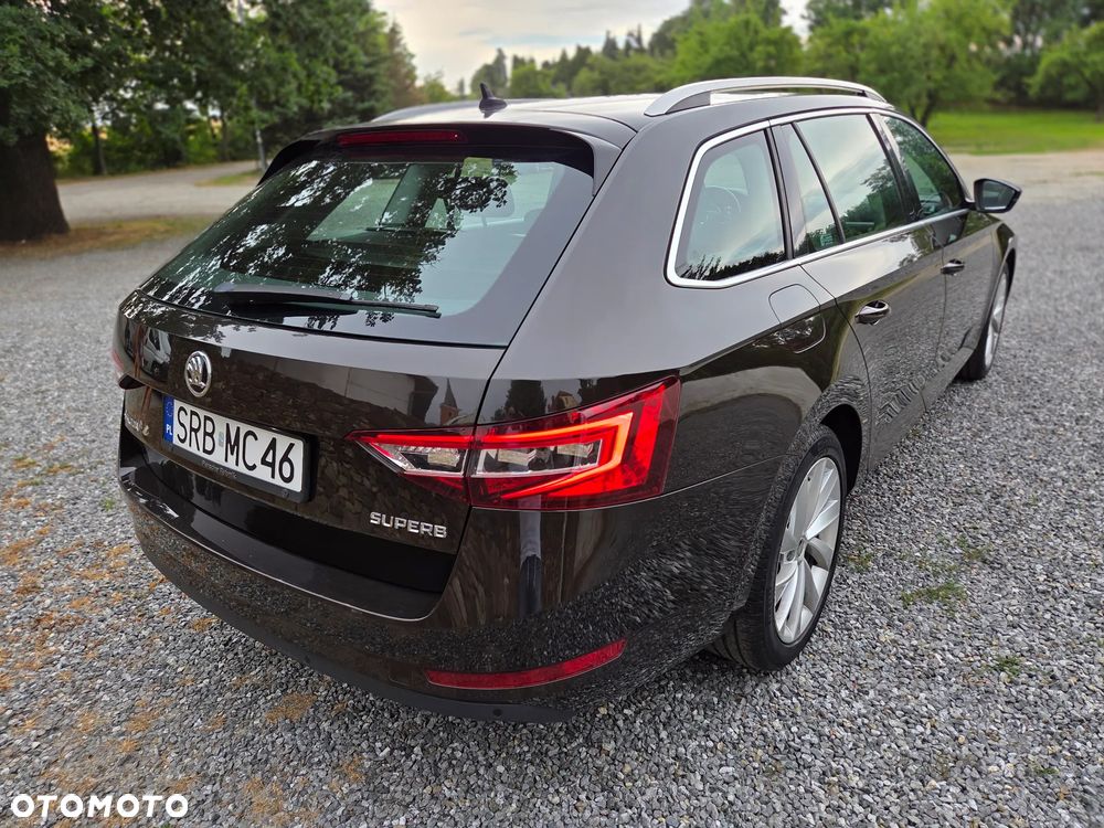 Skoda Superb 2.0 TDI Style DSG - 12