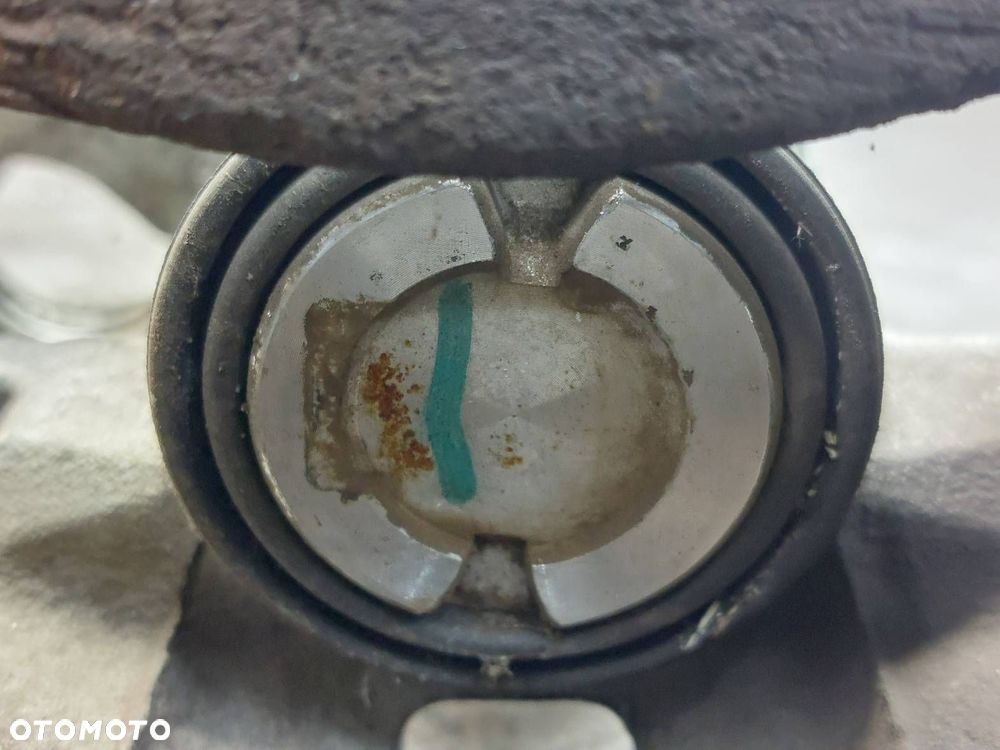 ZACISK HAMULCOWY PRAWY TYŁ AUDI A4 B5 - 4