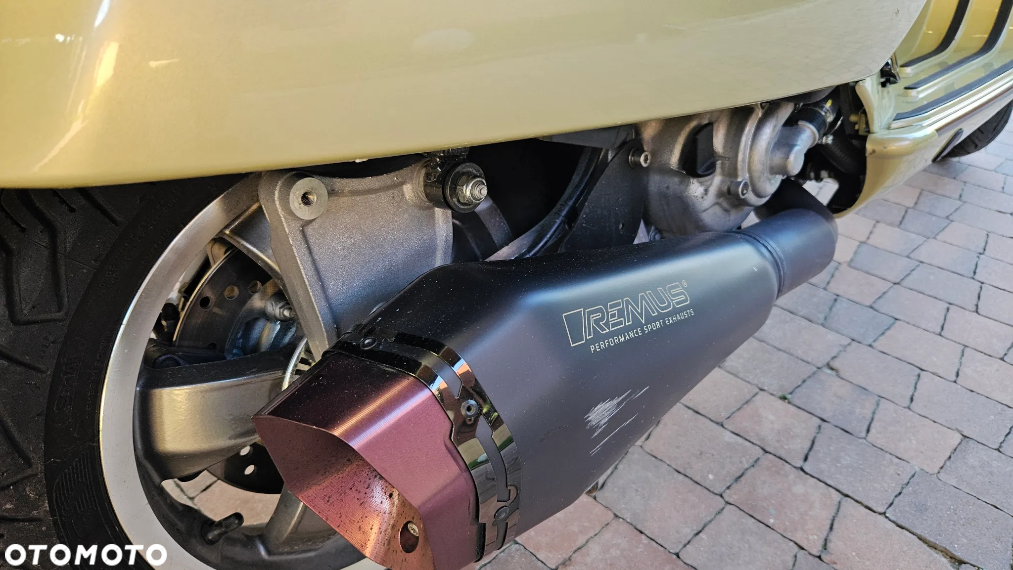 Piaggio Vespa - 35