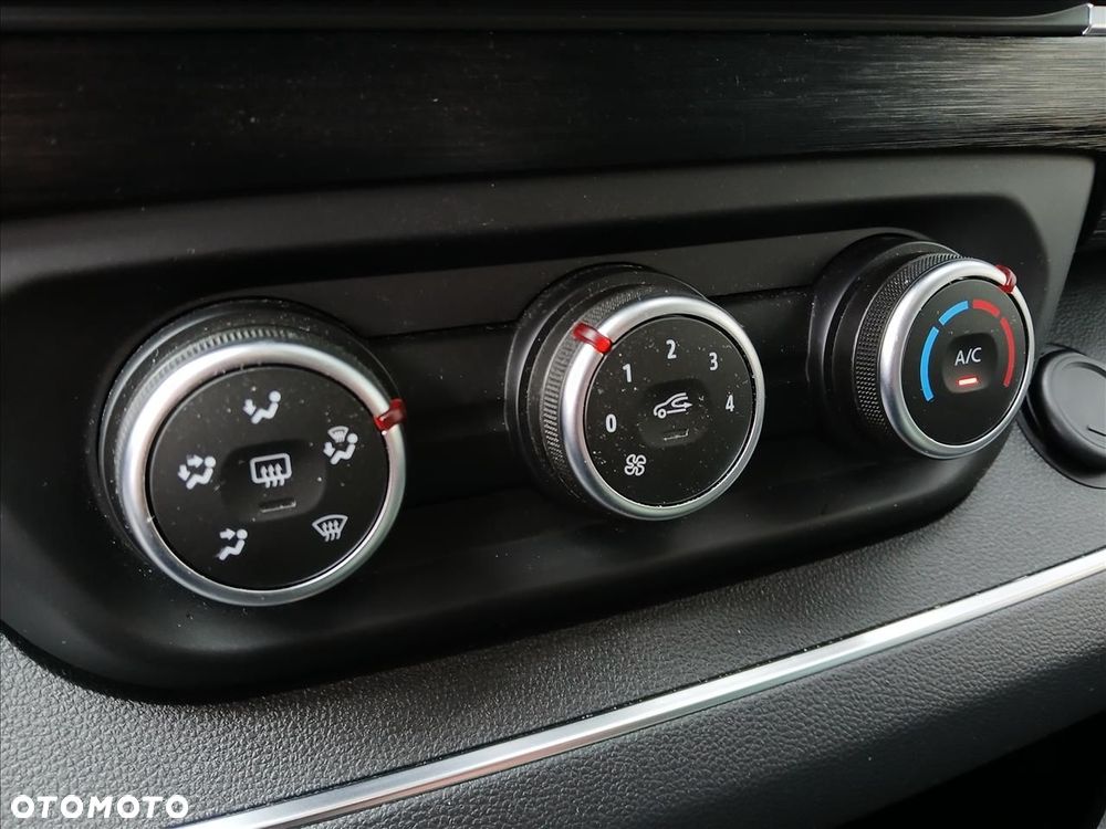 Renault Trafic 2.0 dCi - 15