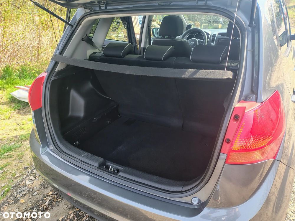 Kia Venga 1.4 CRDi M - 5