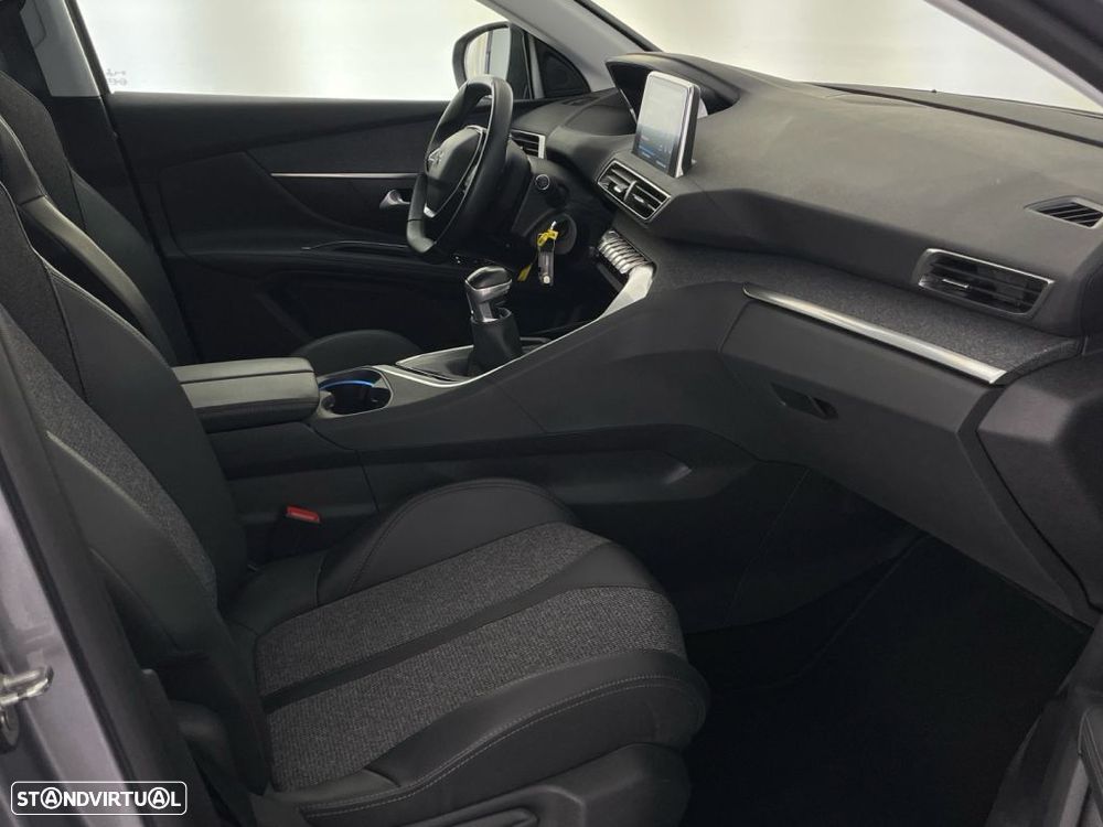 Peugeot 5008 1.5 BlueHDi Allure - 21