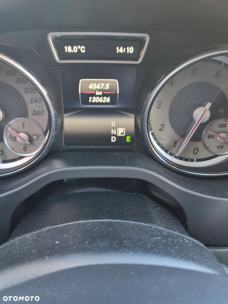 Mercedes-Benz GLA 250 7G-DCT - 14