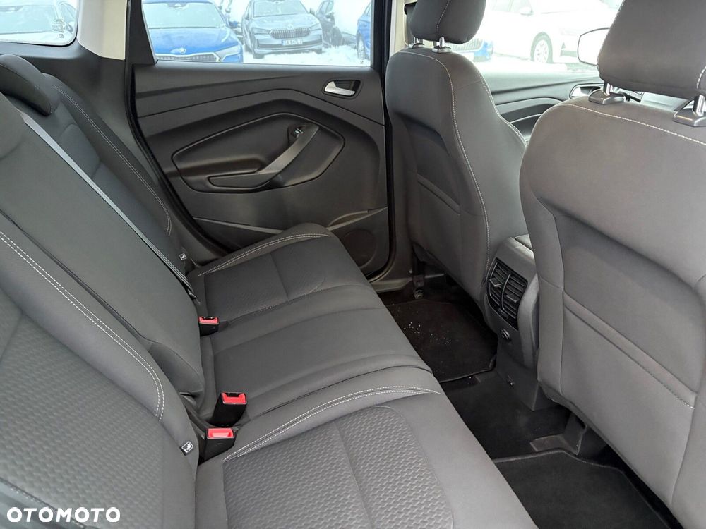Ford Kuga - 15
