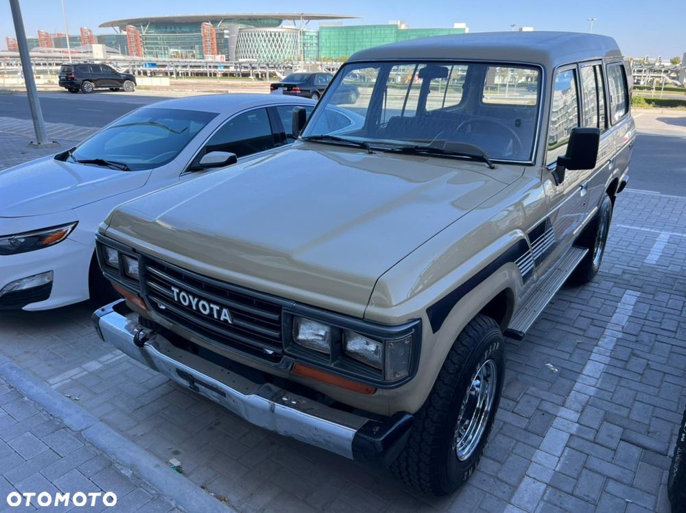 Toyota Land Cruiser RJ70 - 15