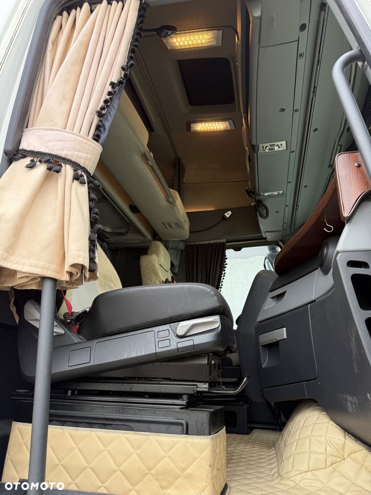 Renault Gama T 480 HIGH CAB  Standard - 9