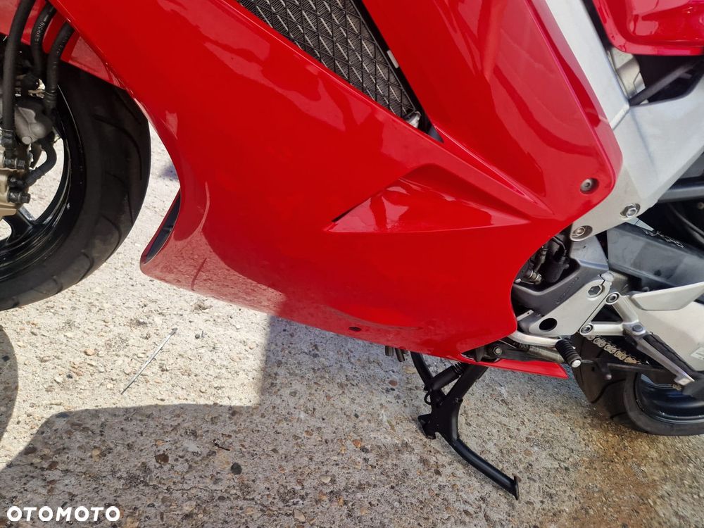 Honda VFR - 17