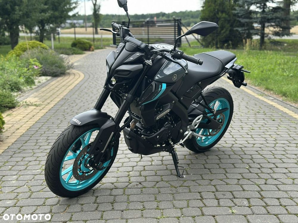 Yamaha MT - 8