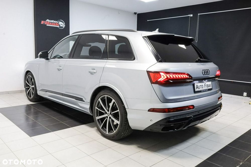 Audi Q7 - 13