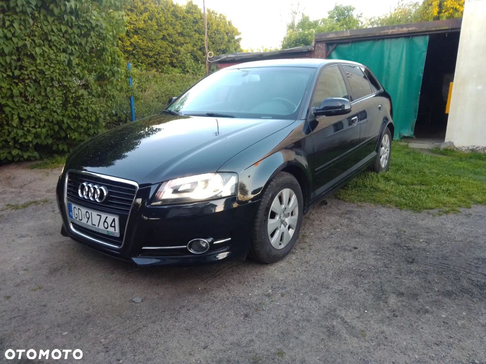 Audi A3 Sportback 1.6 TDI DPF Ambiente - 1