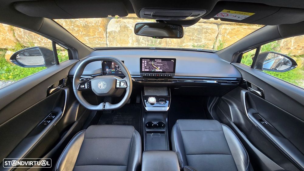 MG MG4 64 kWh Luxury - 9