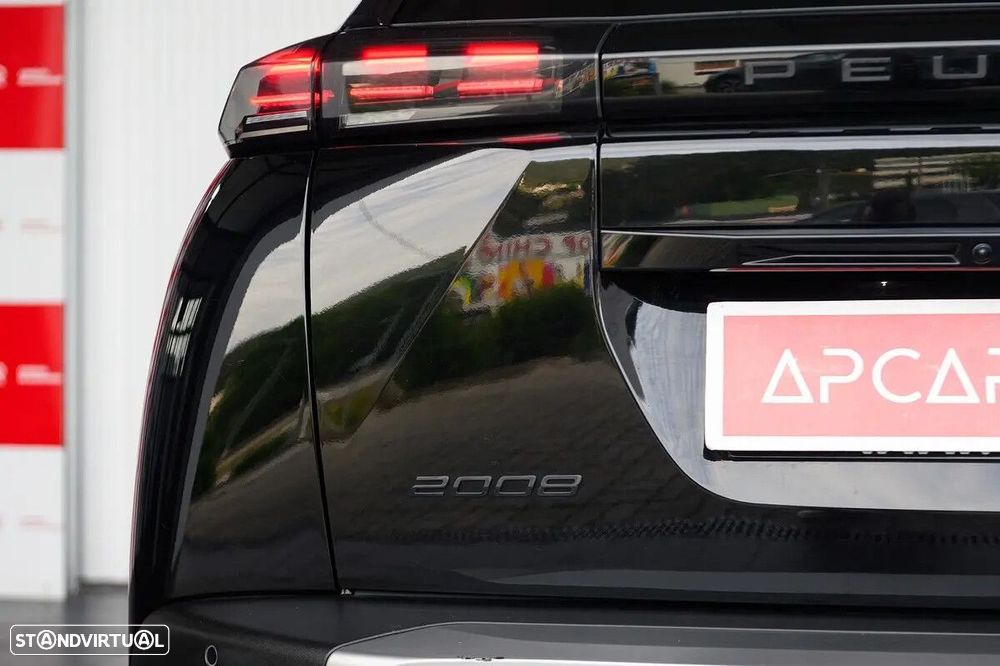 Peugeot 2008 1.2 PureTech Style - 8