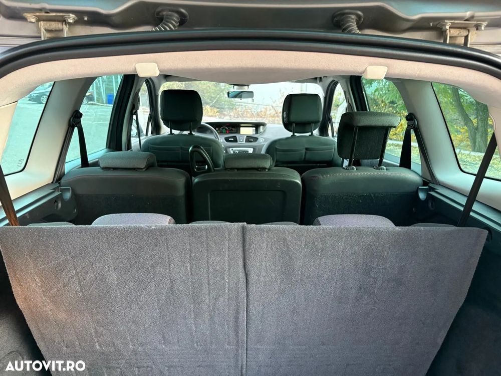 Renault Grand Scenic dCi 110 LIMITED - 32