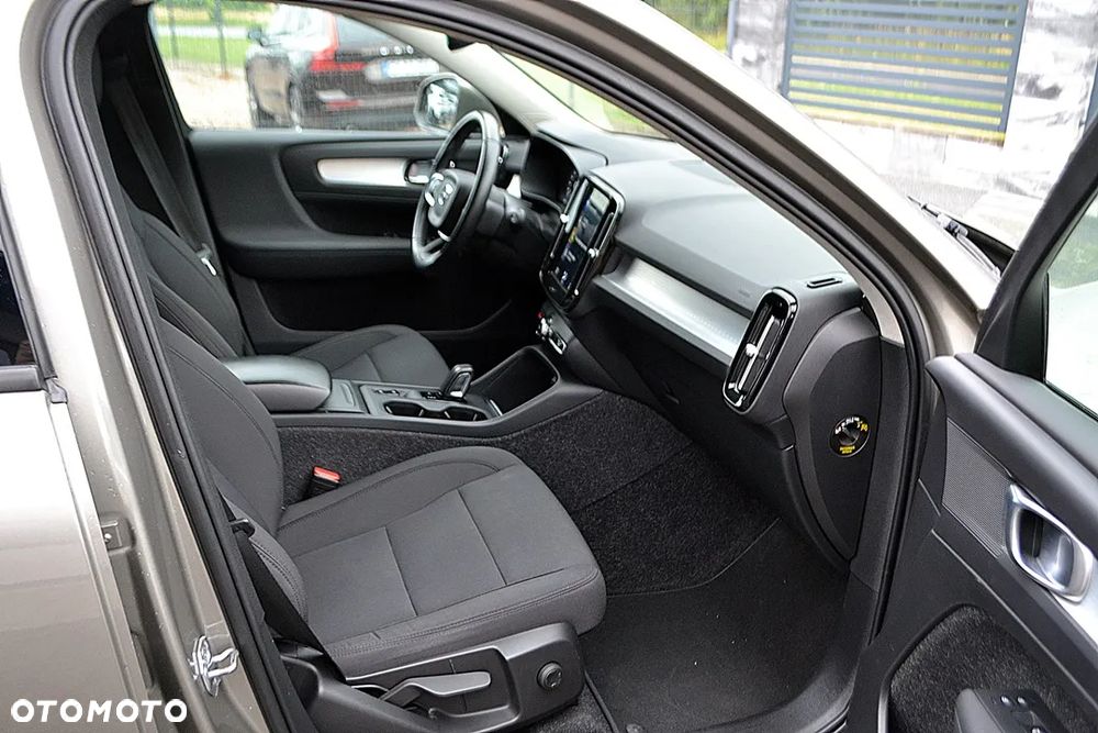 Volvo XC 40 D3 Momentum - 19
