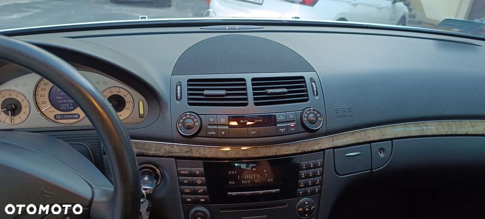 Mercedes-Benz Klasa E 200 Kompressor Automatik Avantgarde - 14