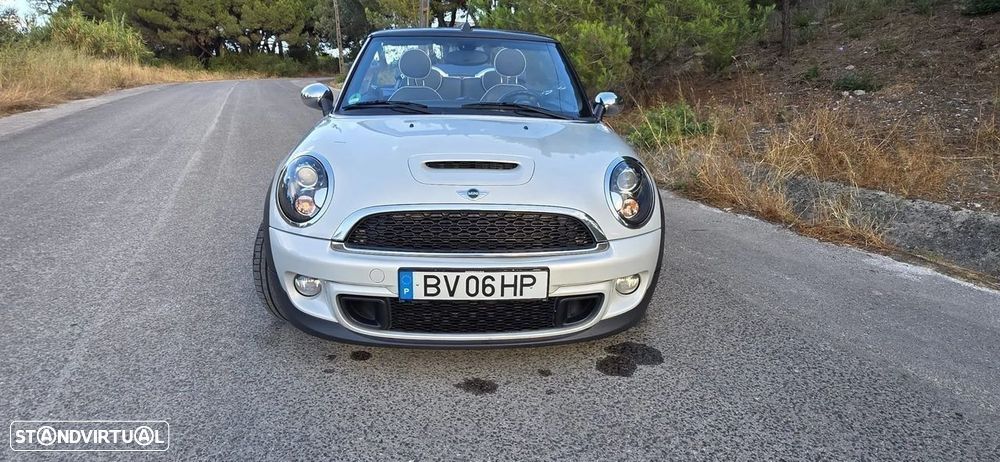 MINI Cabrio Cooper SD - 9