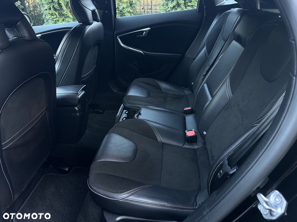 Volvo V40 D2 Drive-E R-Design Kinetic - 17