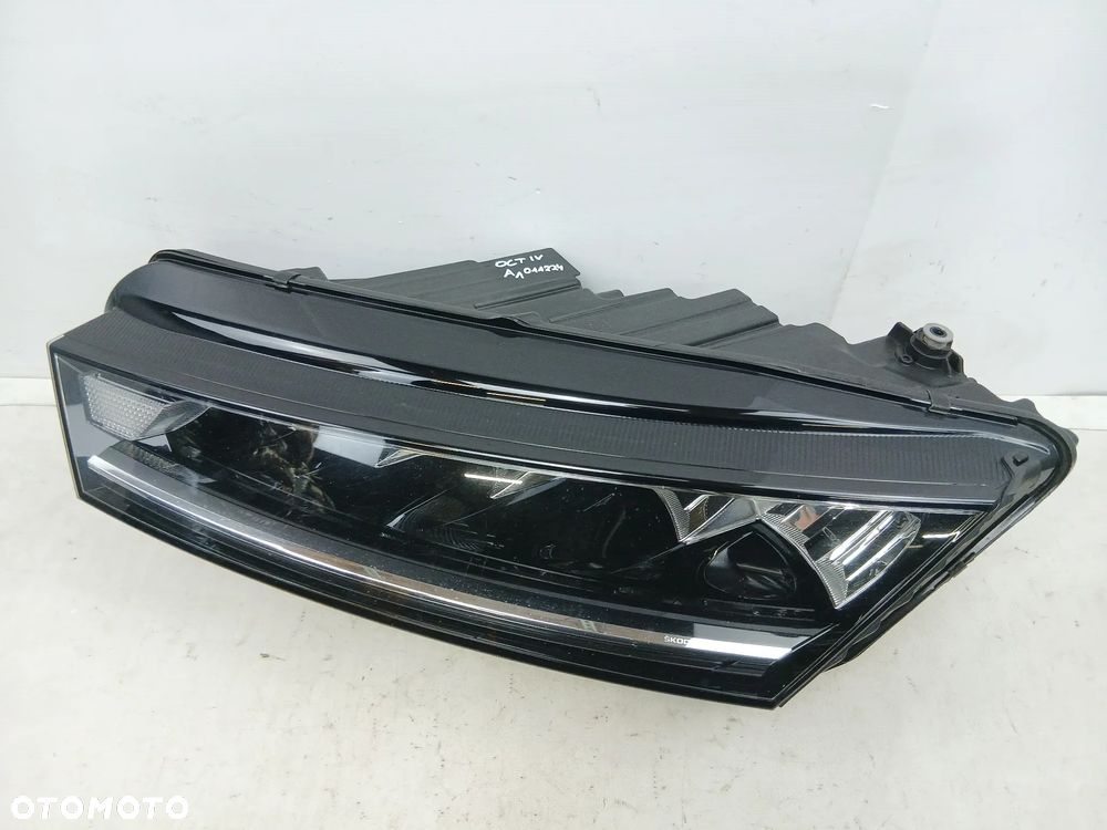 Reflektor przód przedni lewy lampa FULL LED Skoda Octavia IV - 2