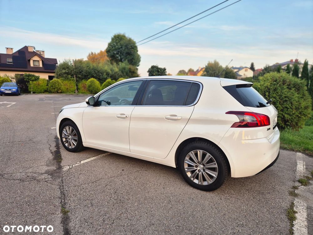 Peugeot 308 BlueHDi 130 Stop & Start Allure Pack - 8