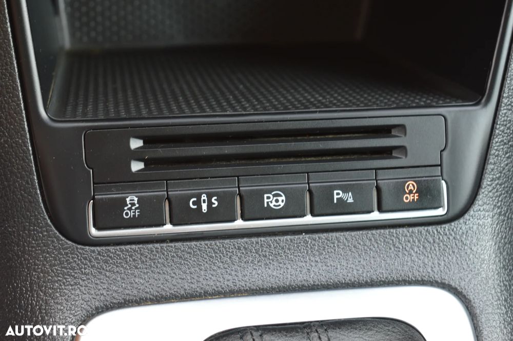Volkswagen Tiguan - 25
