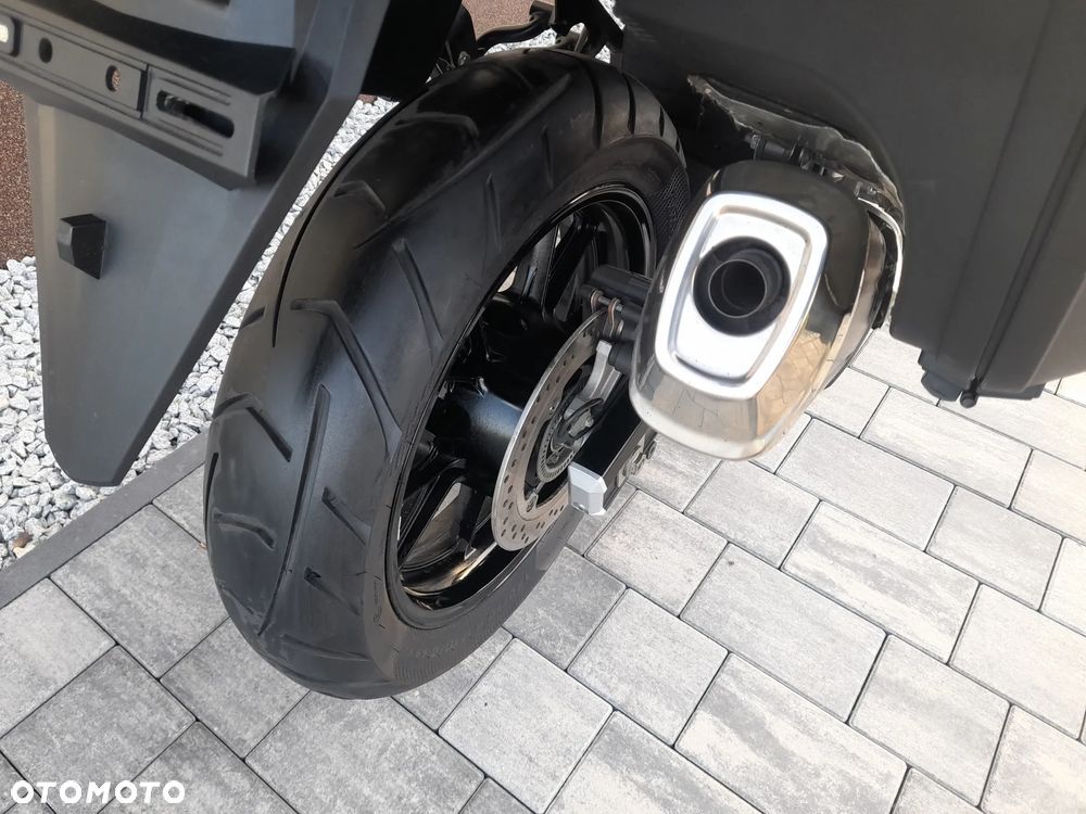 Suzuki V-STROM - 29