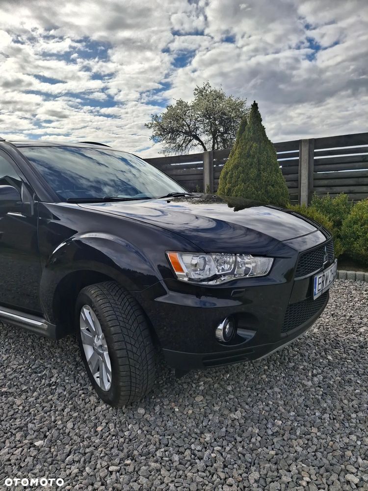 Mitsubishi Outlander 2011 photo 5
