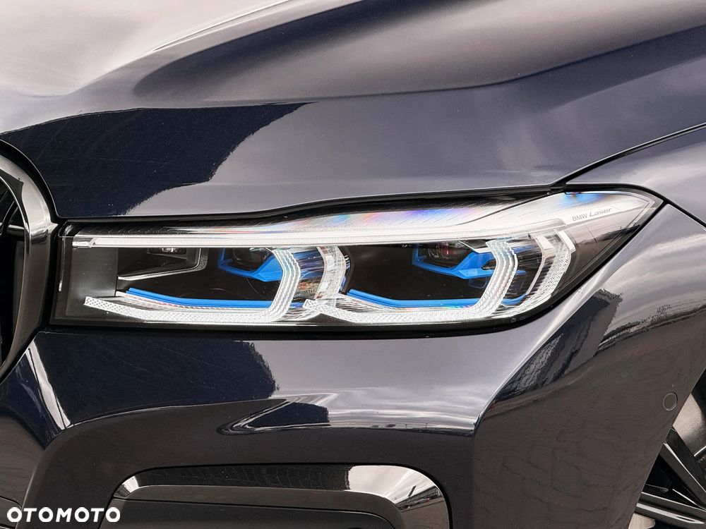 BMW Seria 7 750i xDrive - 9