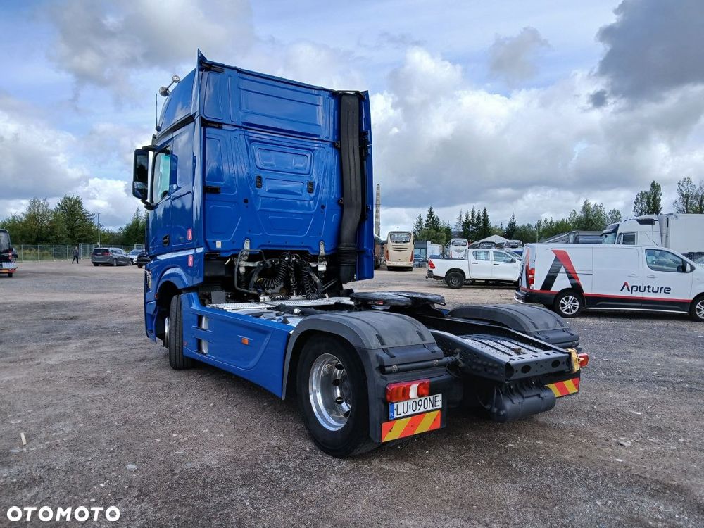 Mercedes-Benz Actros 1846 - 4