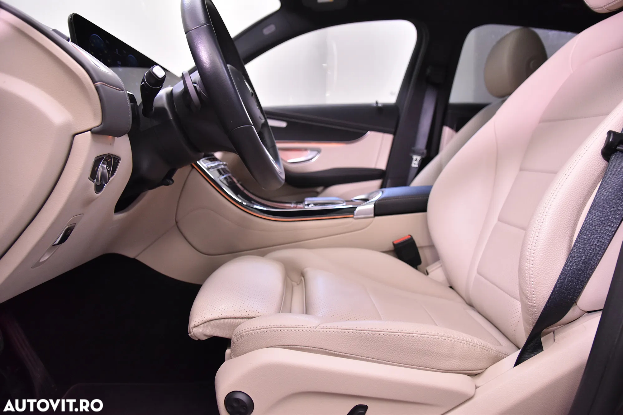 Mercedes-Benz EQC 400 4MATIC - 26