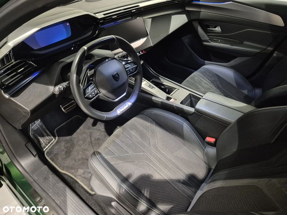 Peugeot 308 1.2 PureTech GT S&S EAT8 - 11