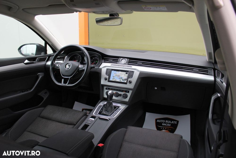 Volkswagen Passat - 13