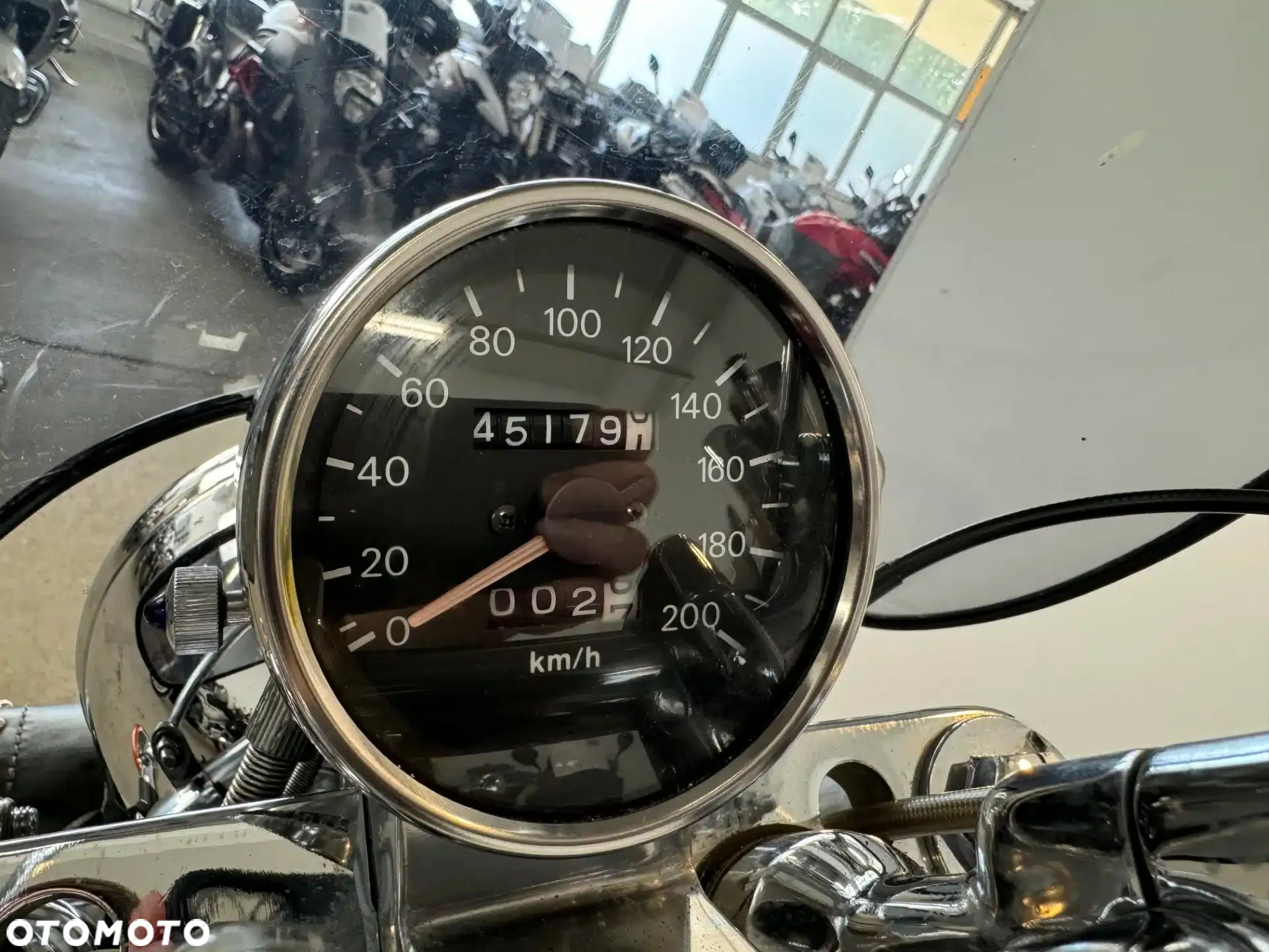 Suzuki VS - 32