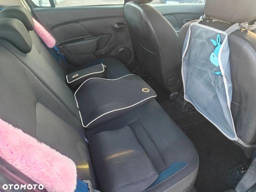 Dacia Logan 1.2 16V 75 Essentiel - 14