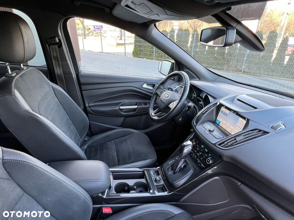 Ford Kuga 2.0 TDCi 4x4 ST-Line - 14