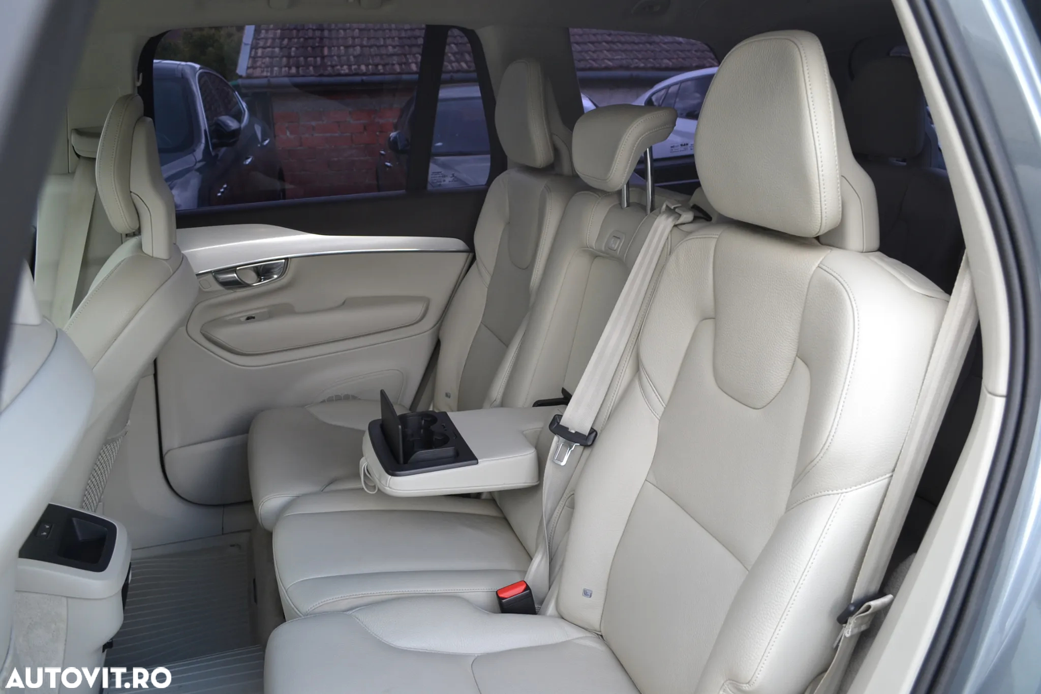Volvo XC 90 T6 AWD Momentum - 10