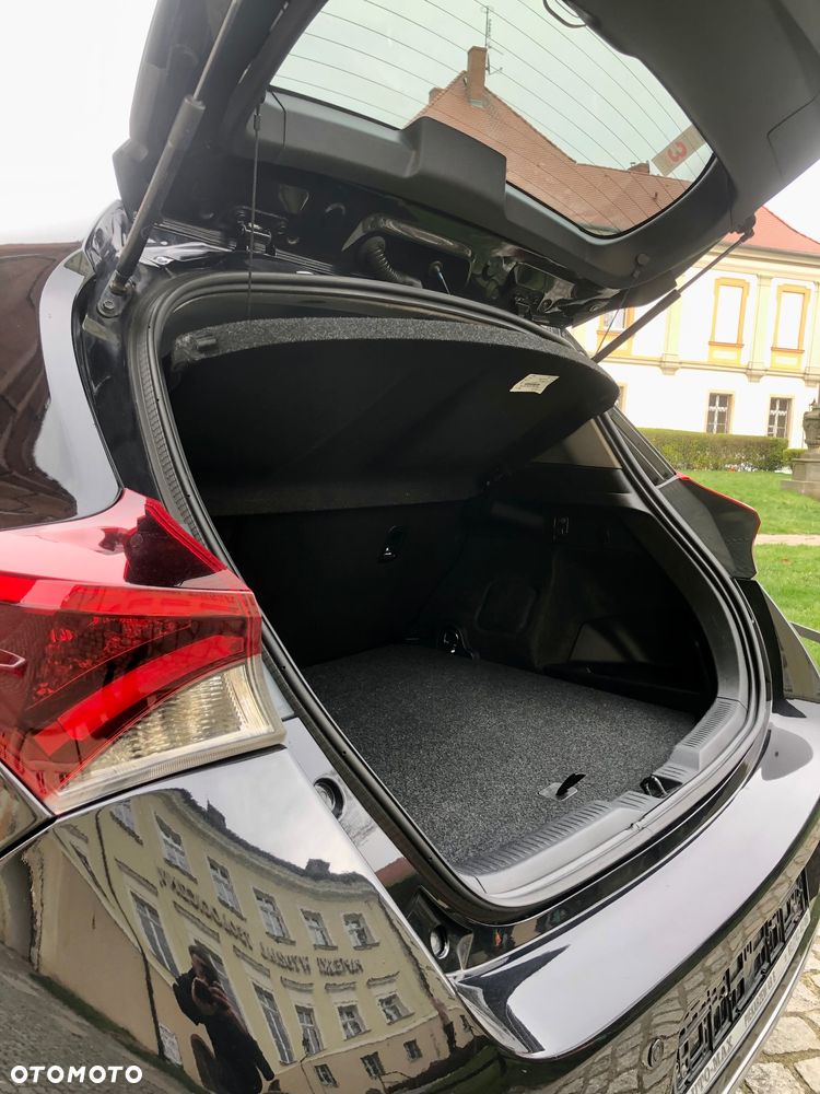 Toyota Auris Hybrid 135 Comfort - 12