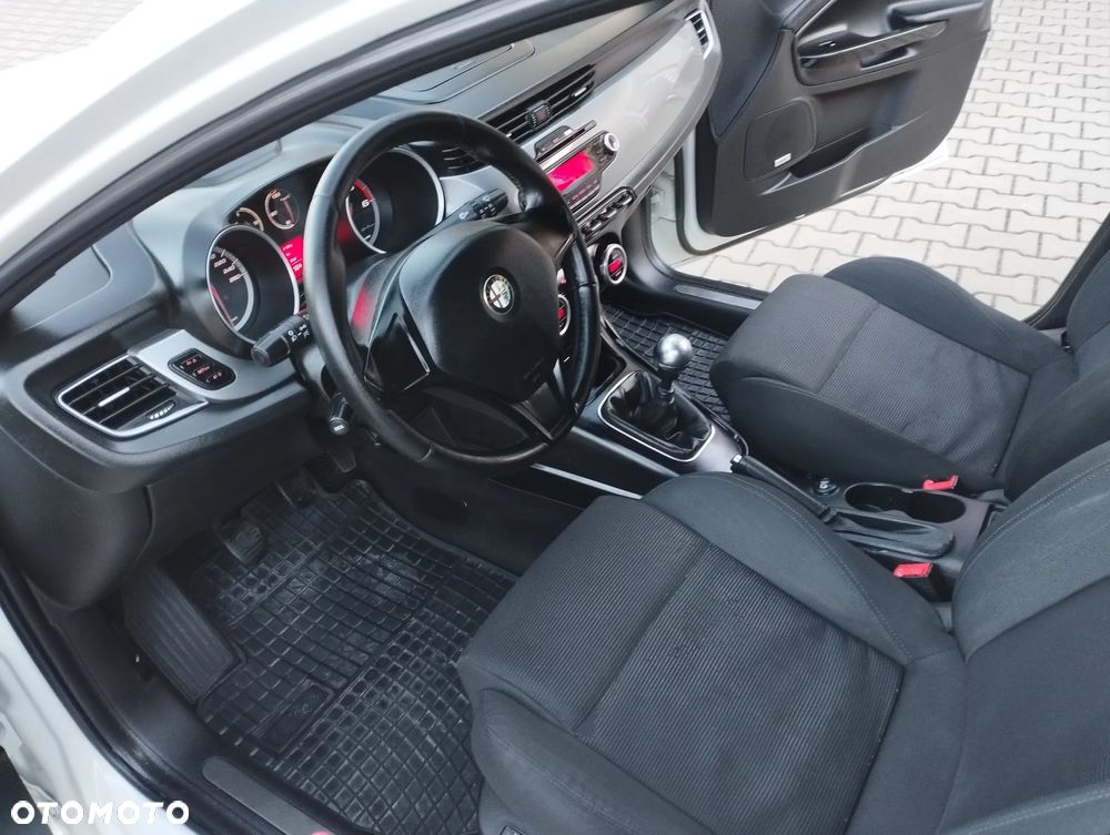 Alfa Romeo Giulietta 2.0 JTDM Progression - 12